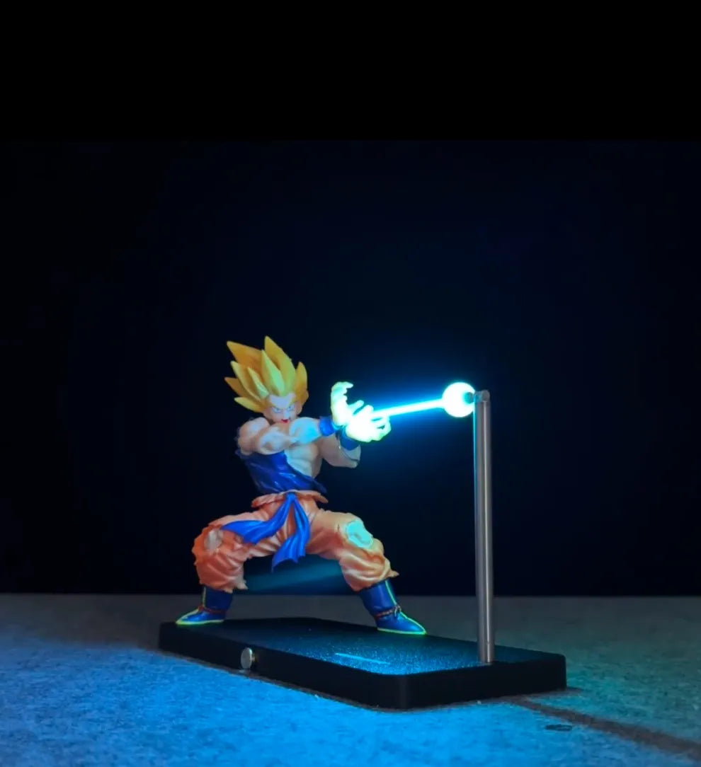 Gaminin™ Super Saiyan Magnetic Light Beam Figurine
