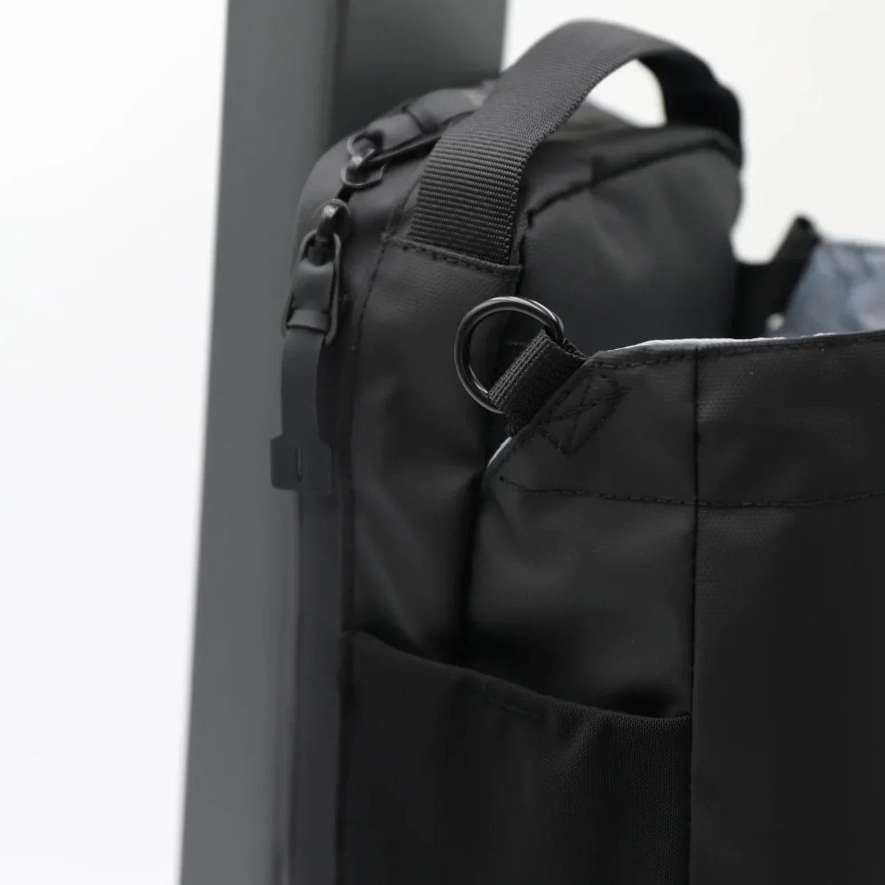 Gaminin™ Magnetic Bag